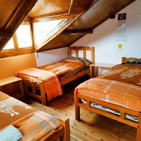 Hostal Taita Cristobal Isinlivi Dış mekan fotoğraf