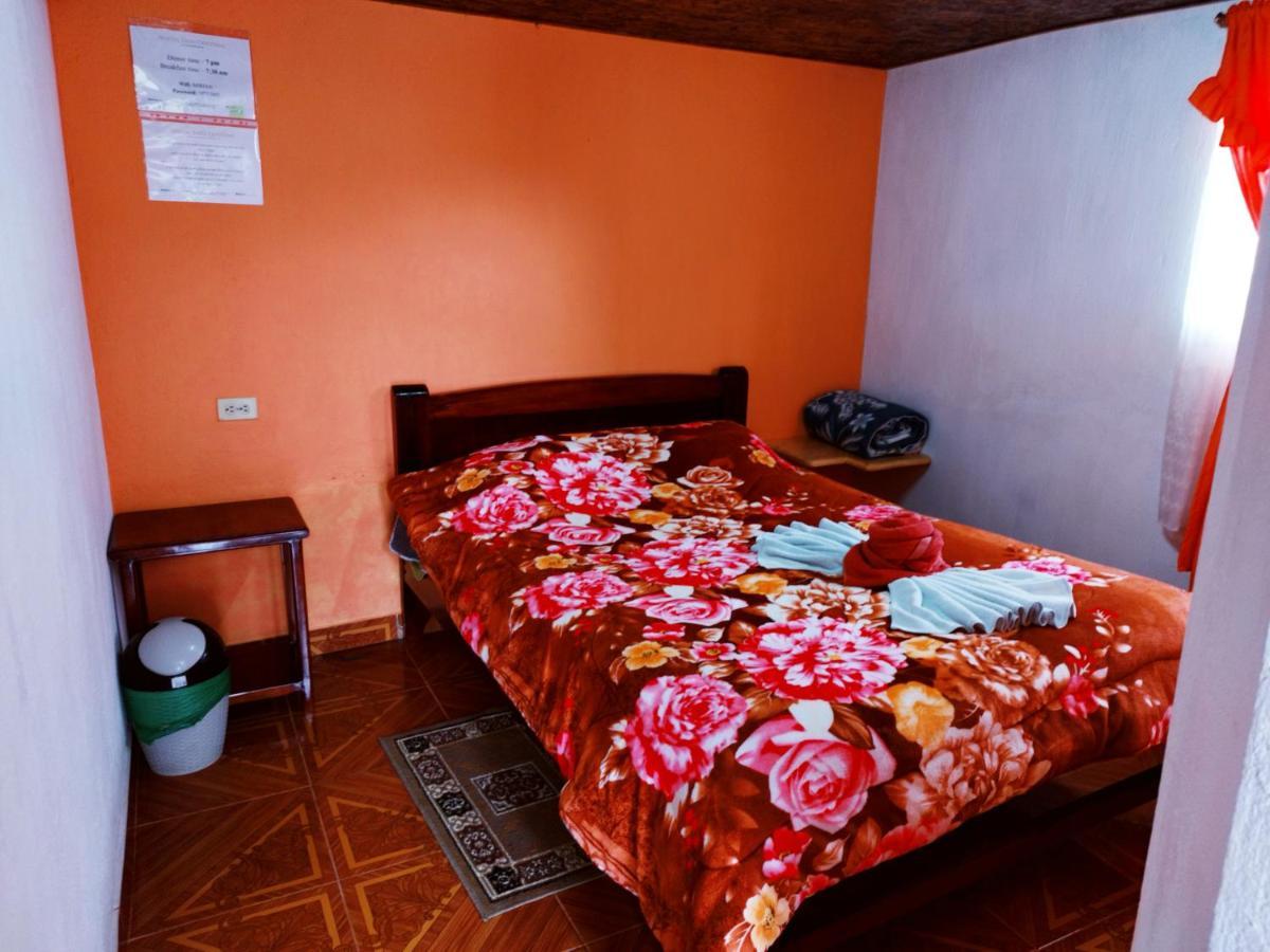 Hostal Taita Cristobal Isinlivi Dış mekan fotoğraf
