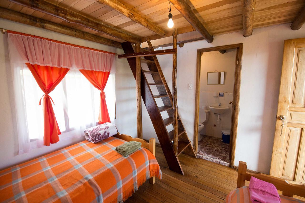 Hostal Taita Cristobal Isinlivi Dış mekan fotoğraf