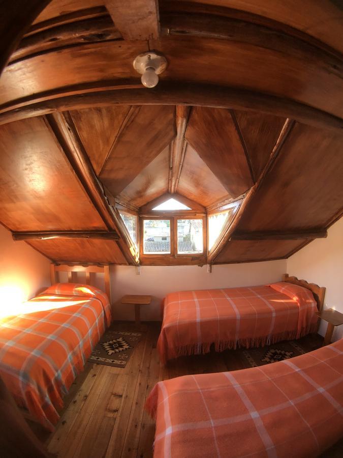 Hostal Taita Cristobal Isinlivi Dış mekan fotoğraf